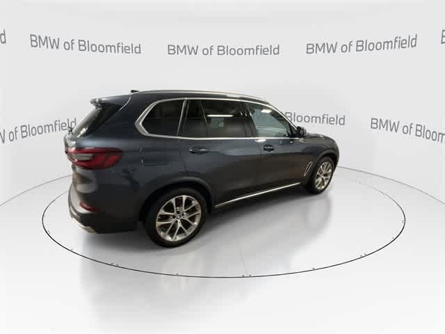 2022 BMW X5 xDrive40i 8