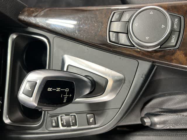 Thumbnail: 2015 BMW 3 Series - 30