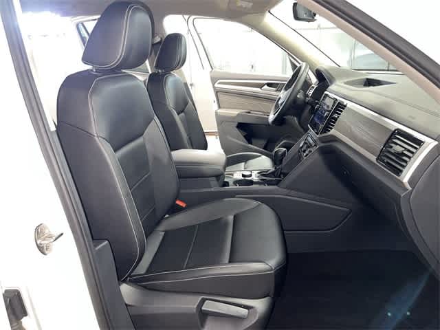 2022 Volkswagen Atlas SE 26