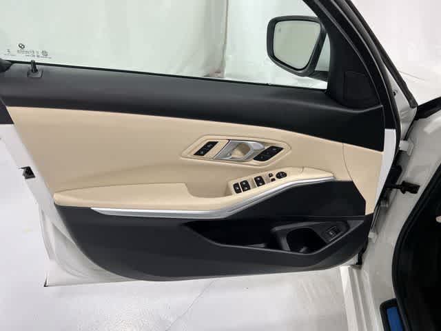 Thumbnail: 2025 BMW 3 Series - 34