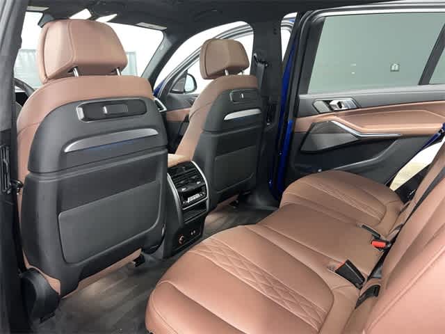 Thumbnail: 2025 BMW X7 - 24