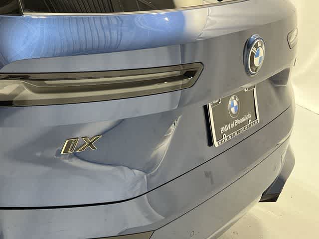 Thumbnail: 2023 BMW iX - 17