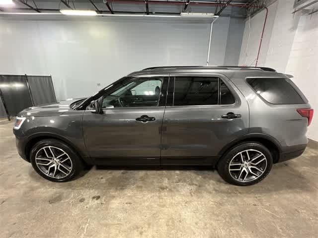 2018 Ford Explorer Sport 11