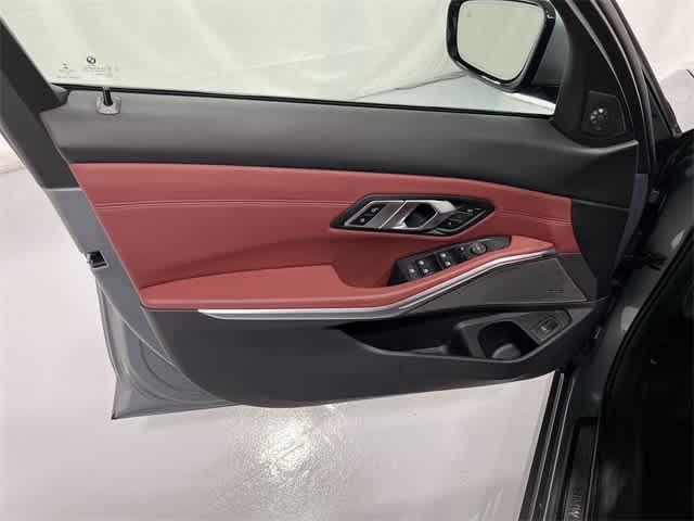 Thumbnail: 2023 BMW 3 Series - 35