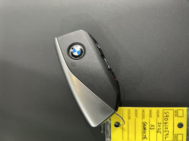 Thumbnail: 2025 BMW X3 - 33