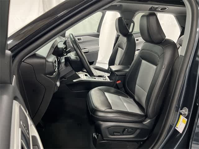 Thumbnail: 2022 Ford Explorer - 21