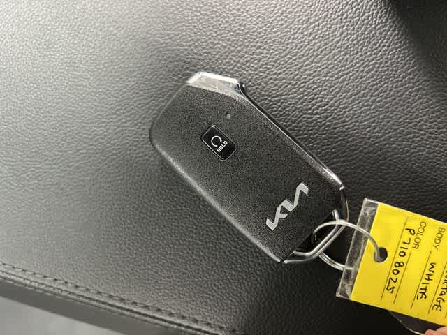 Thumbnail: 2023 Kia Sportage - 32