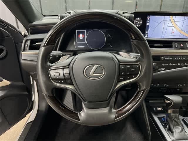 Thumbnail: 2020 Lexus ES - 28