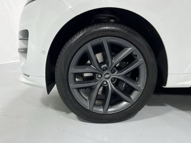 Thumbnail: 2024 Land Rover Range Rover Sport - 17