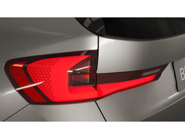 Thumbnail: 2025 BMW X1 - 8