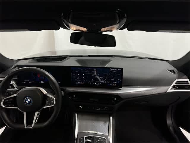 Thumbnail: 2025 BMW i4 - 20