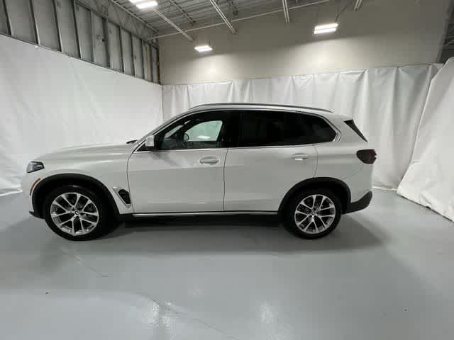 Thumbnail: 2024 BMW X5 - 11