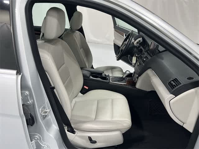 Thumbnail: 2010 Mercedes-Benz C-Class - 26