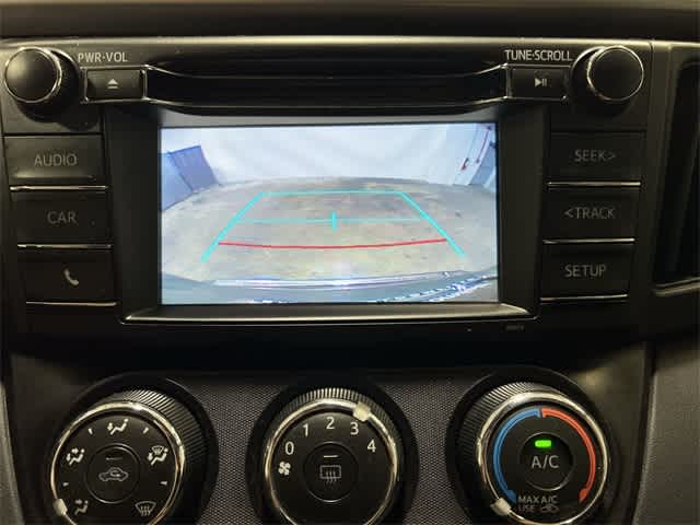 Thumbnail: 2017 Toyota RAV4 - 29