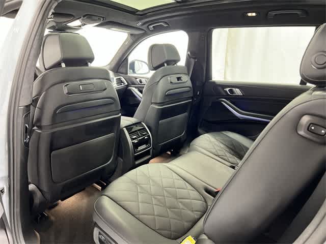 Thumbnail: 2024 BMW X7 - 24