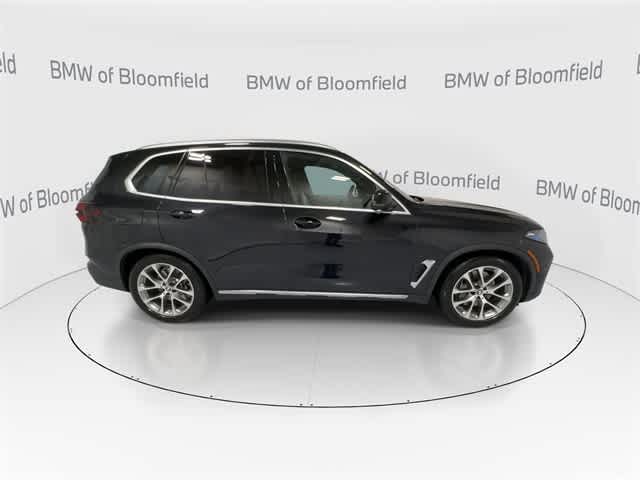 Thumbnail: 2026 BMW X5 - 9