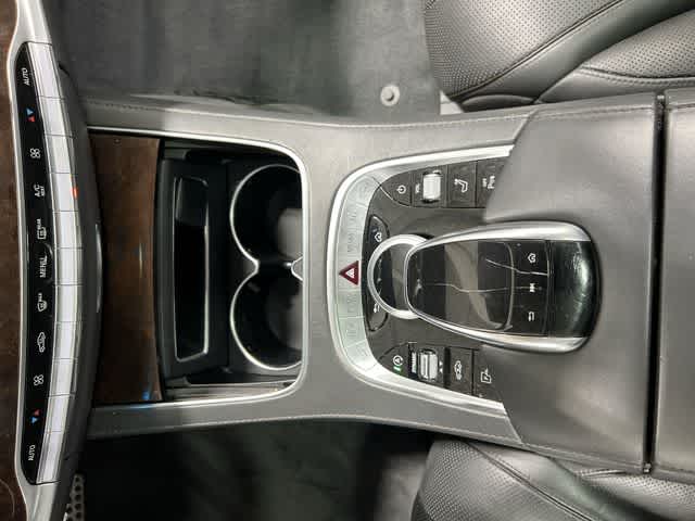 Thumbnail: 2018 Mercedes-Benz S-Class - 30