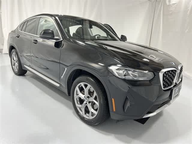 Thumbnail: 2025 BMW X4 - 15