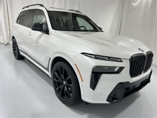 Thumbnail: 2024 BMW X7 - 15