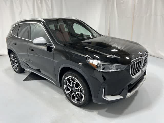 Thumbnail: 2023 BMW X1 - 15