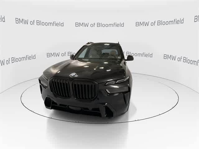 Thumbnail: 2023 BMW X7 - 3