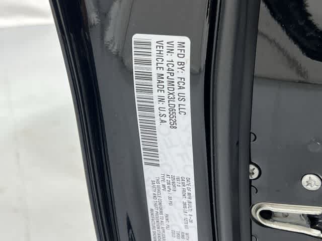 Thumbnail: 2020 Jeep Cherokee - 34