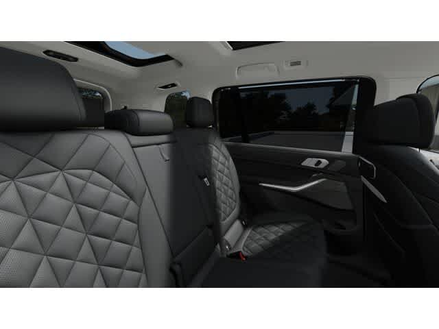 Thumbnail: 2026 BMW X7 - 12