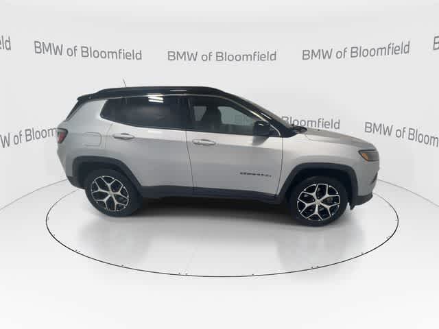 Thumbnail: 2024 Jeep Compass - 9