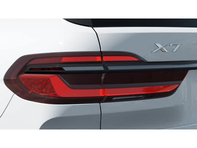 Thumbnail: 2026 BMW X7 - 8