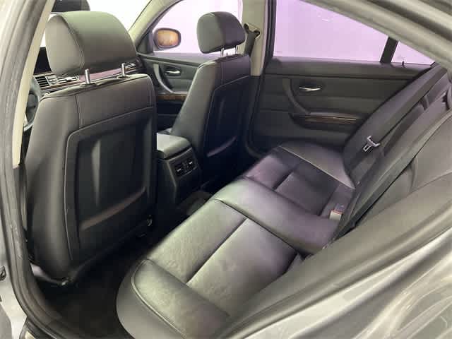 Thumbnail: 2011 BMW 3 Series - 24