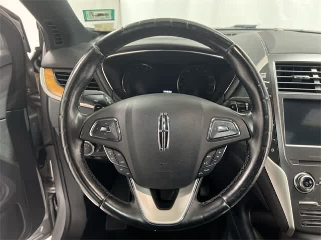 Thumbnail: 2016 Lincoln MKC - 27