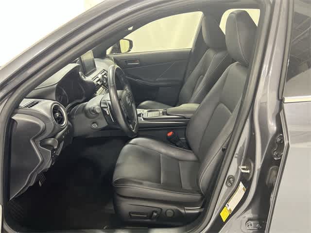 Thumbnail: 2022 Lexus IS - 10