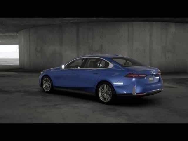 Thumbnail: 2025 BMW 5 Series - 2
