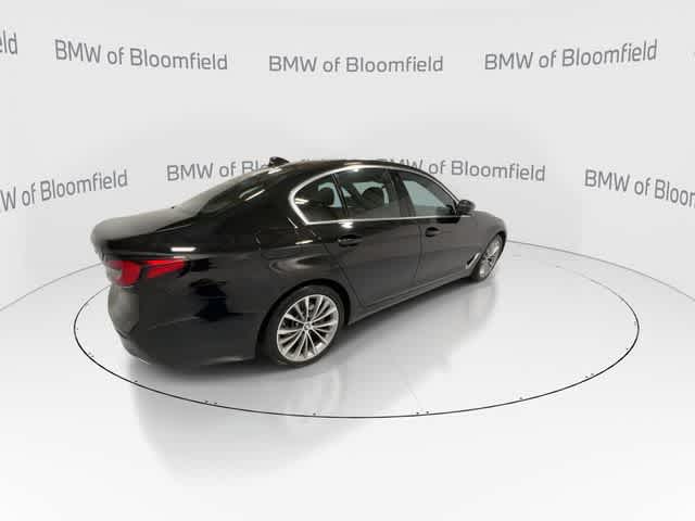 Thumbnail: 2023 BMW 5 Series - 8