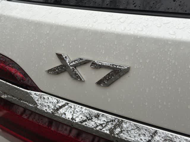 Thumbnail: 2021 BMW X7 - 15