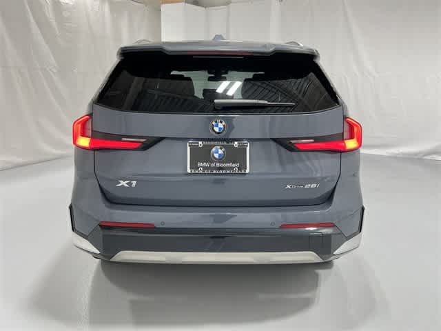 Thumbnail: 2023 BMW X1 - 13