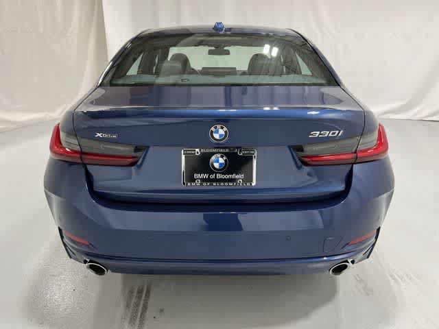 Thumbnail: 2024 BMW 3 Series - 13