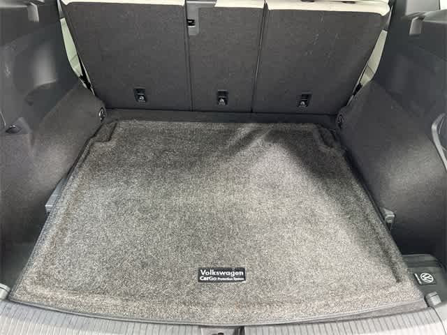 Thumbnail: 2022 Volkswagen Tiguan - 32