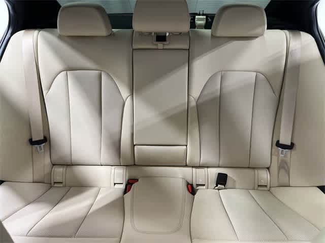 Thumbnail: 2022 BMW 3 Series - 22