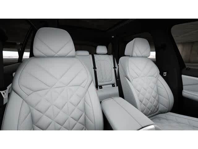 2026 BMW X5 xDrive50e 11