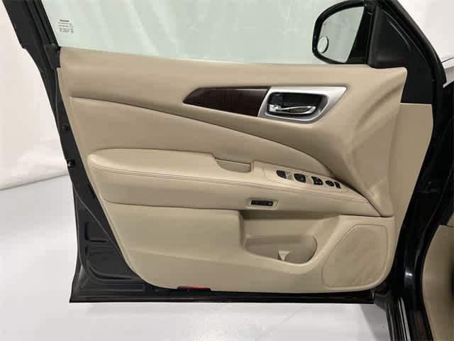 Thumbnail: 2014 Nissan Pathfinder - 35