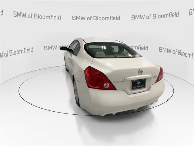 Thumbnail: 2010 Nissan Altima - 6