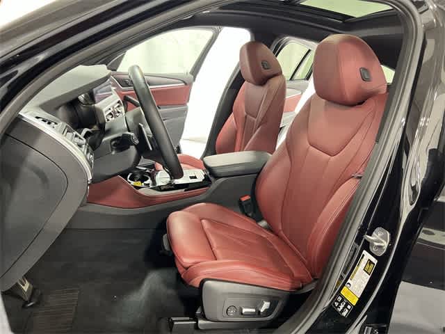 Thumbnail: 2023 BMW X4 - 21