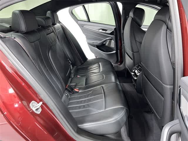 Thumbnail: 2022 BMW M5 - 24