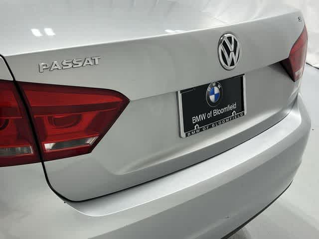 Thumbnail: 2013 Volkswagen Passat - 17
