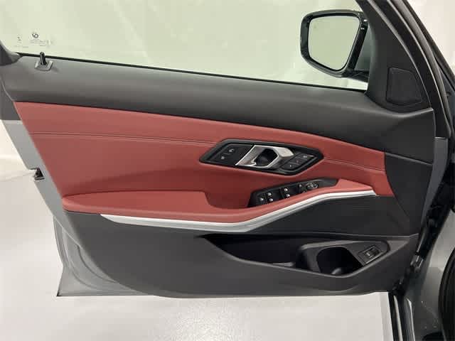 Thumbnail: 2024 BMW 3 Series - 35