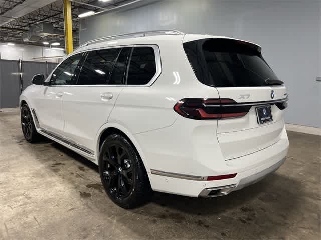 Thumbnail: 2023 BMW X7 - 12