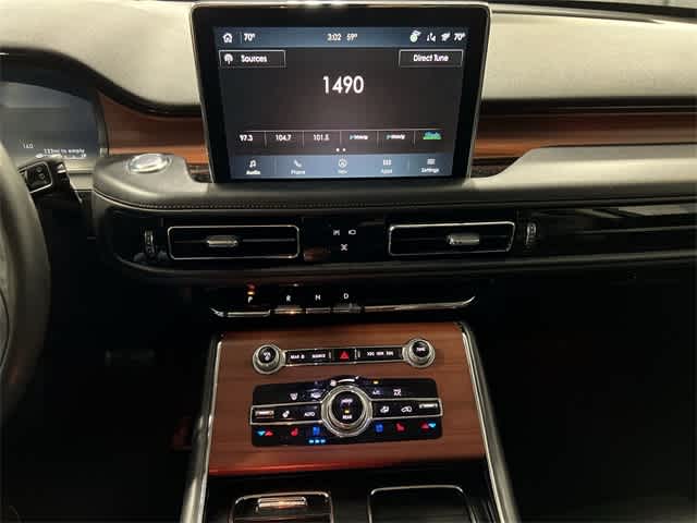 Thumbnail: 2021 Lincoln Aviator - 28