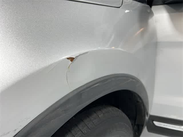 Thumbnail: 2018 Ford Explorer - 36