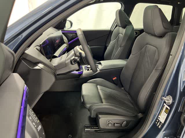 Thumbnail: 2025 BMW X3 - 21